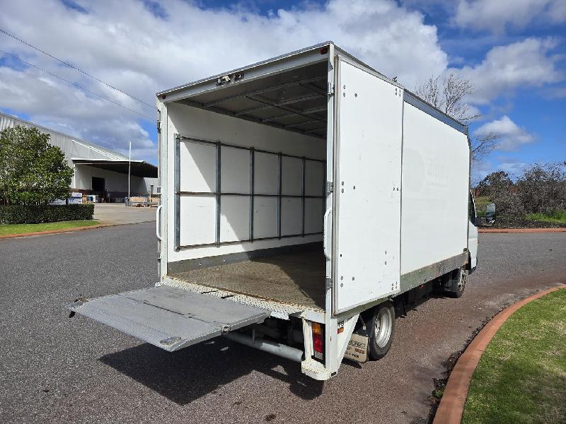 2021 Fuso 515 