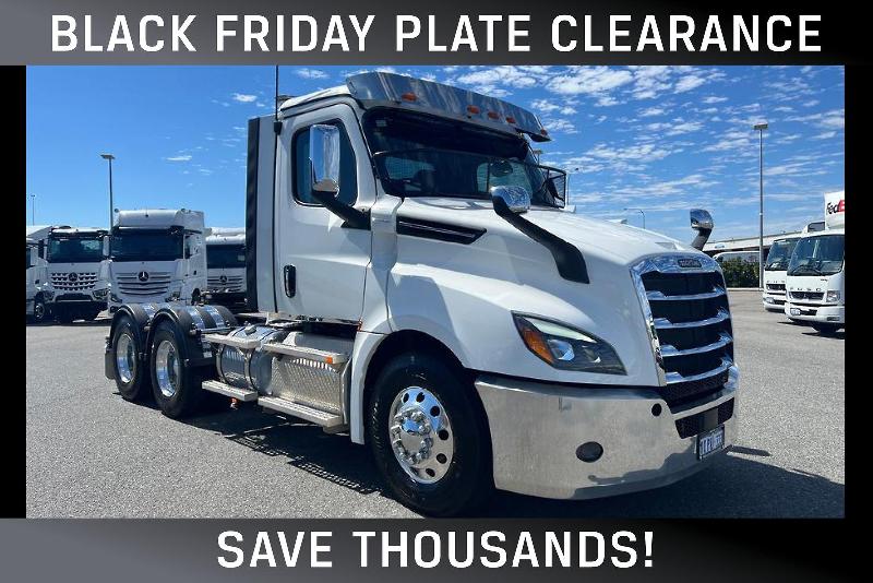 2024 Freightliner Cascadia 126 2024 Compliance Plated