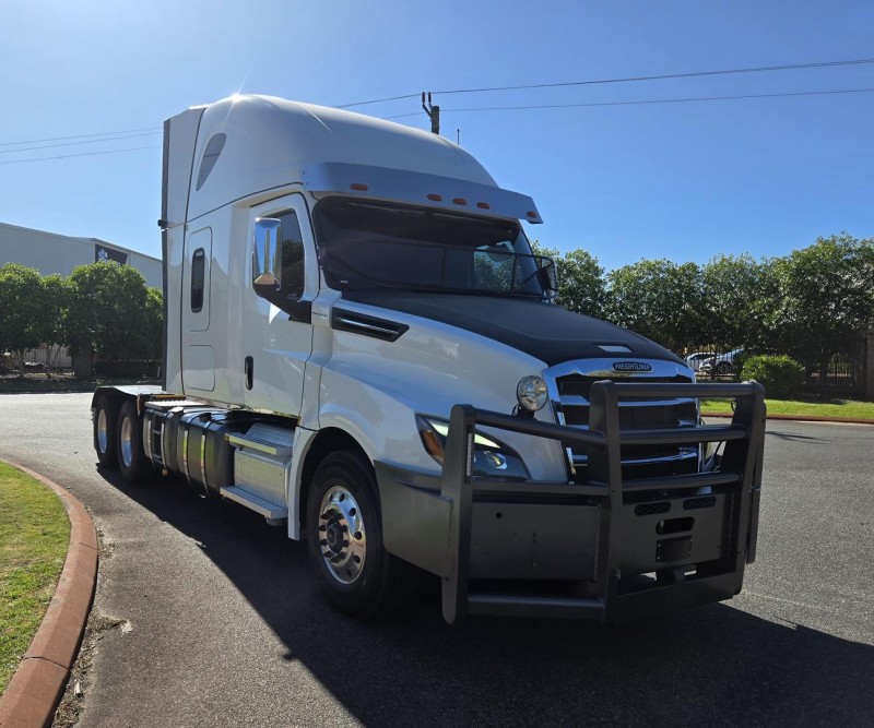 2021 Freightliner Cascadia 116 AS HIGHROOF 6X4 PRIME MOVER 