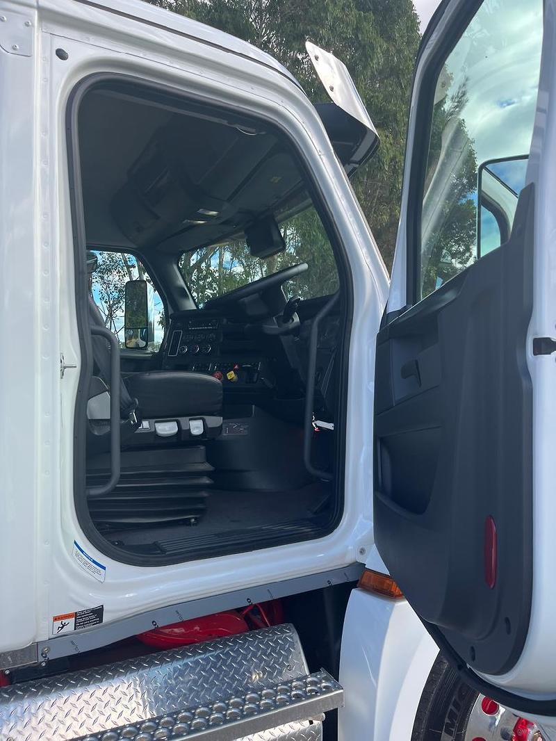 2024 Freightliner Cascadia 126 Tipper 