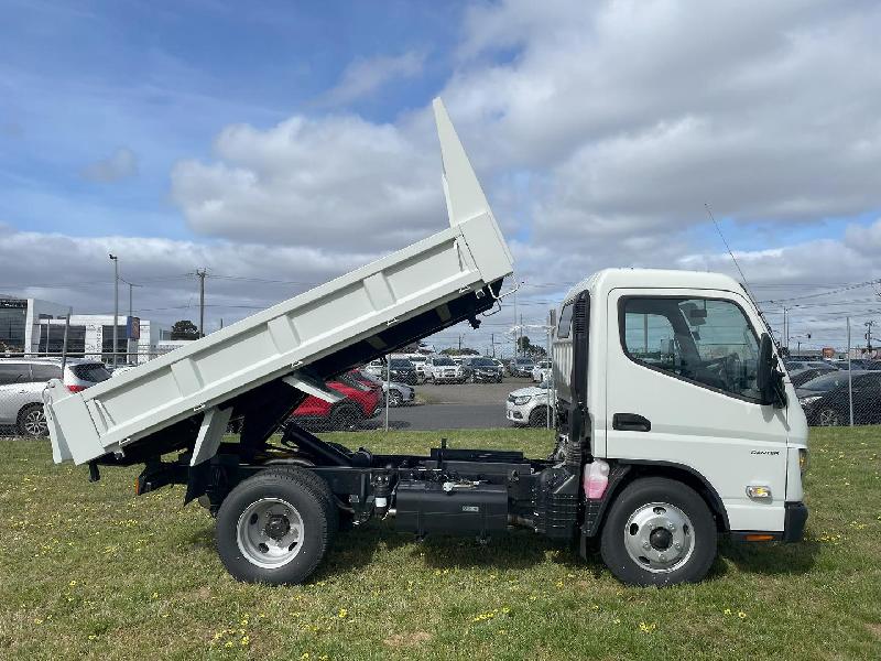 2025 Fuso Canter 615 Tipper White