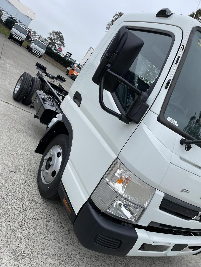 2023 Fuso Canter 515 