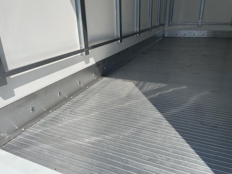 2025 Fuso Canter 515 Factory Metallic Silver 