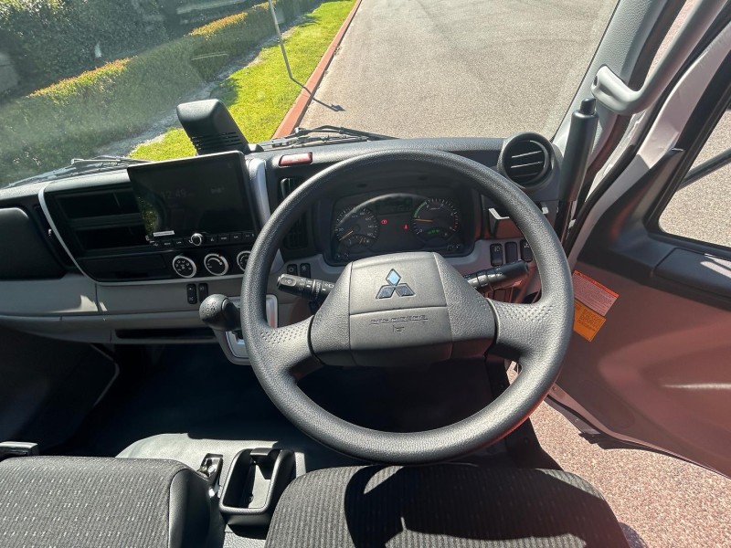 2025 Fuso Canter 615 Tipper Ex Demo 