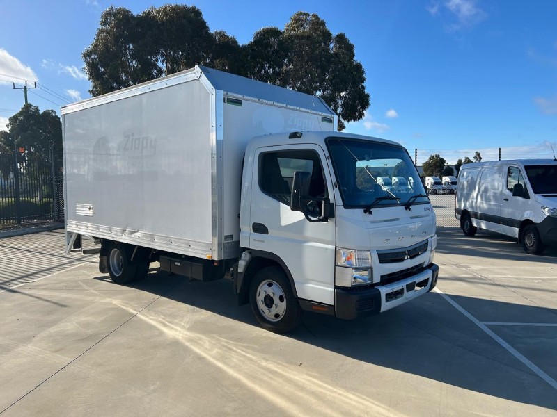 2021 Fuso Canter 515 Box Truck AUTO