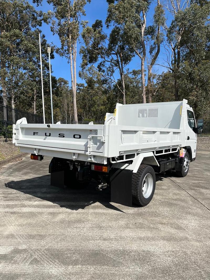 2025 Fuso Canter 815 815 TIPPER 