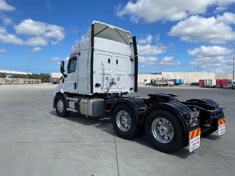 2022 Freightliner Cascadia 116 