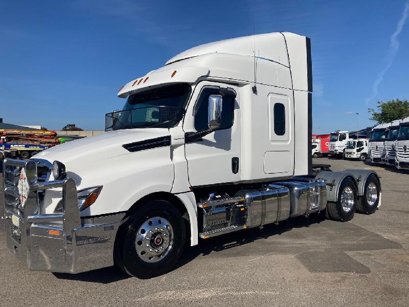 2021 Freightliner Cascadia FILE PHOTOS 
