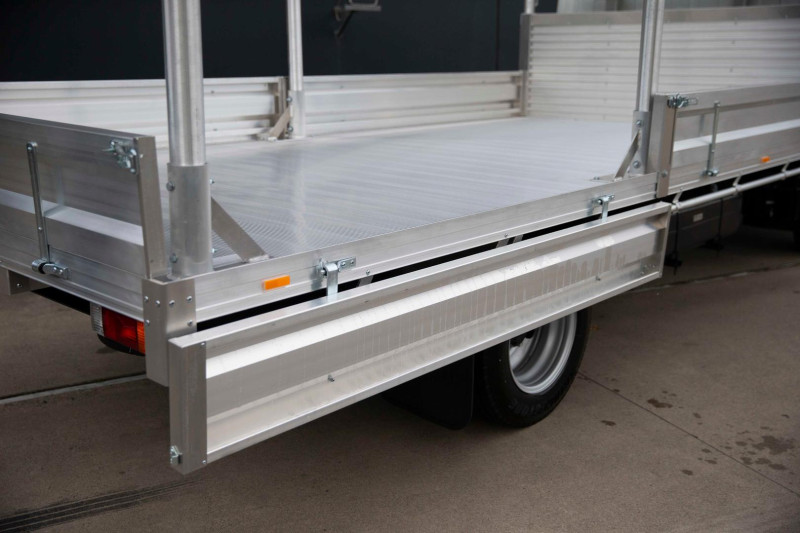 Velocity Truck Centers Australia