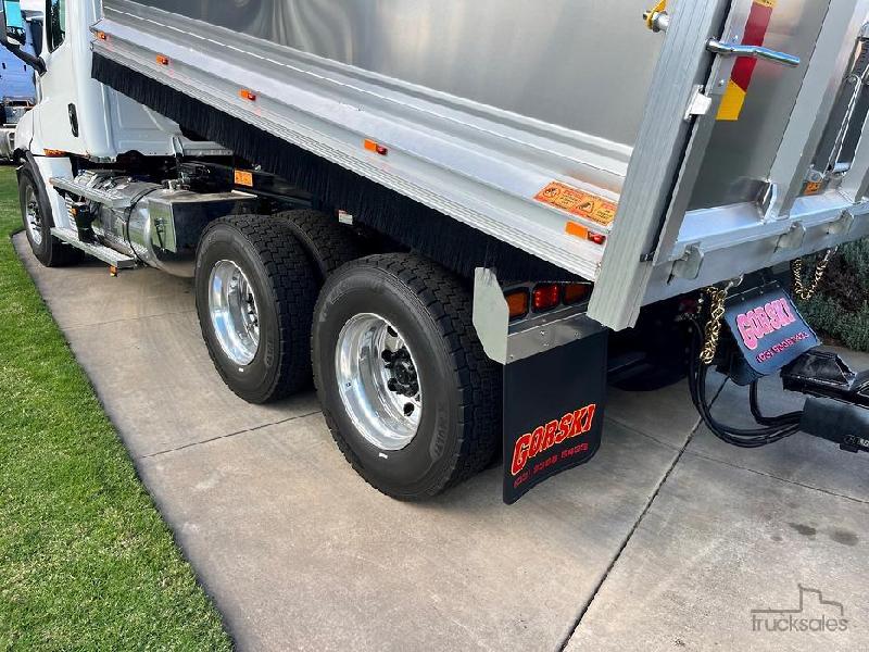 2024 Freightliner Cascadia 126 Tipper 