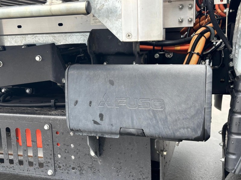 2024 Fuso eCanter e615 Heavy Duty Alloy Tray 