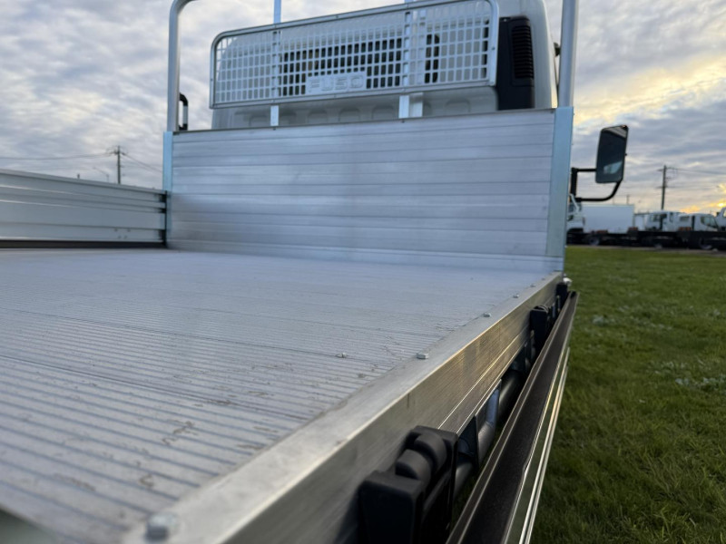 Velocity Truck Centers Australia