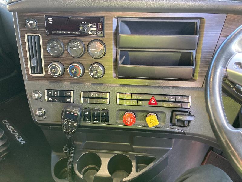 2019 Freightliner Cascadia 126 Cascadia 126 