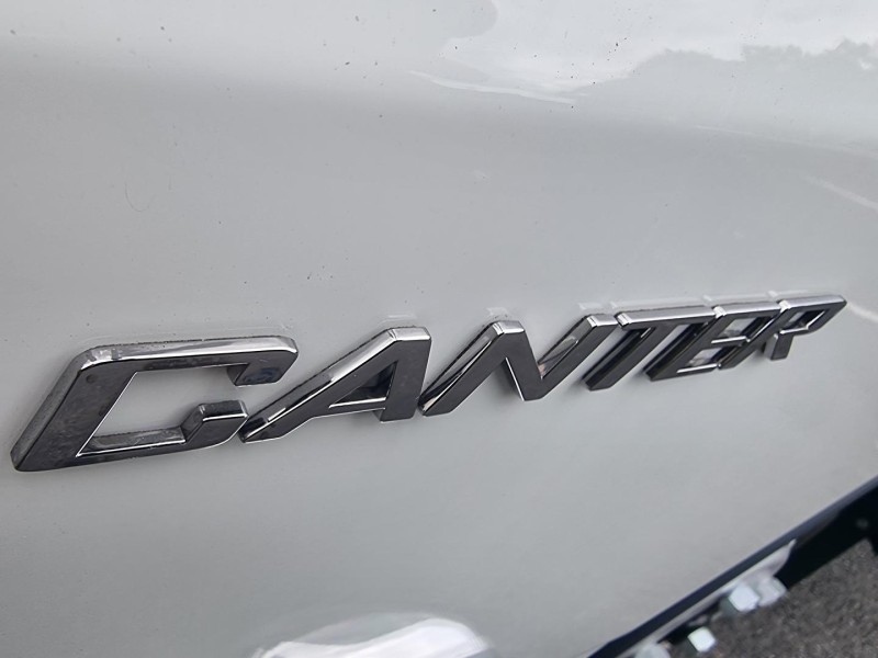 2025 Fuso Canter 515 