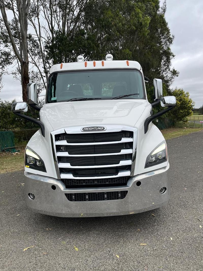2023 Freightliner Cascadia 116 Need a truck asap we have one ready to go 