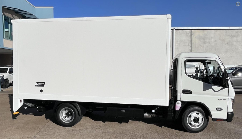 2024 Fuso Canter 515 Pantech LIDERKIT LIGHTWEIGHT BODY AND LOADER 