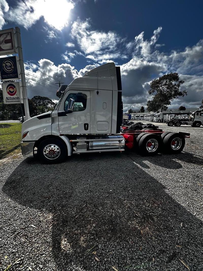 2024 Freightliner Cascadia 116 Freightliner Cascadia 116 