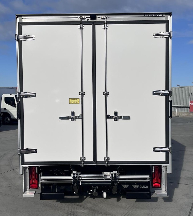 2025 Fuso Canter 515 PANTECH AND LOADER 