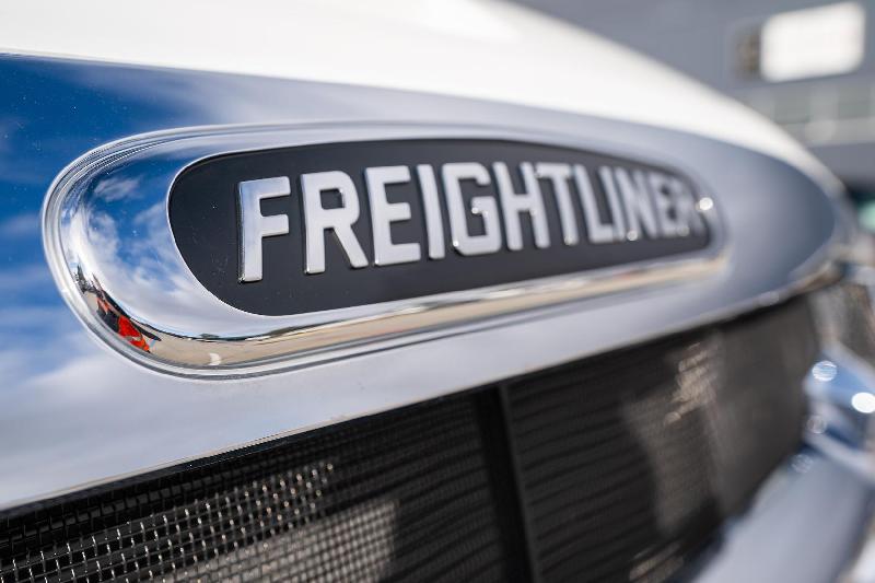 2023 Freightliner Cascadia 116 Tipper 