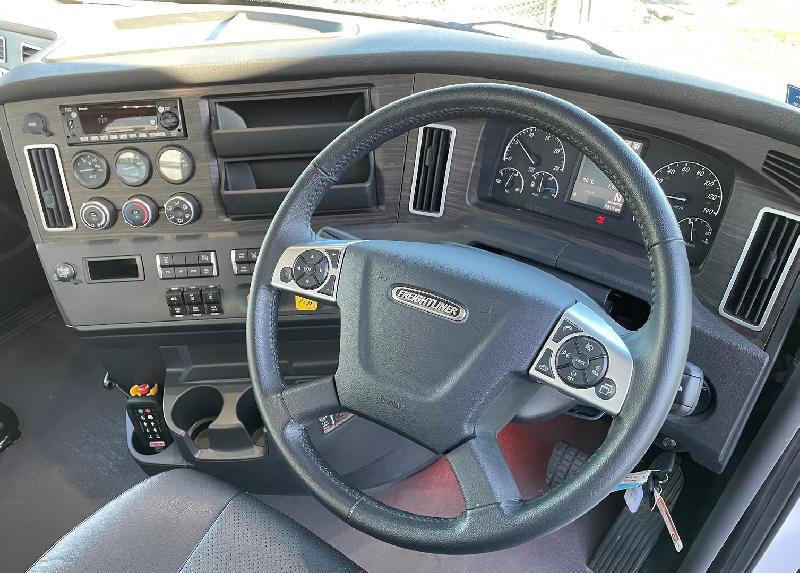 2024 Freightliner Cascadia 116 Tipper 