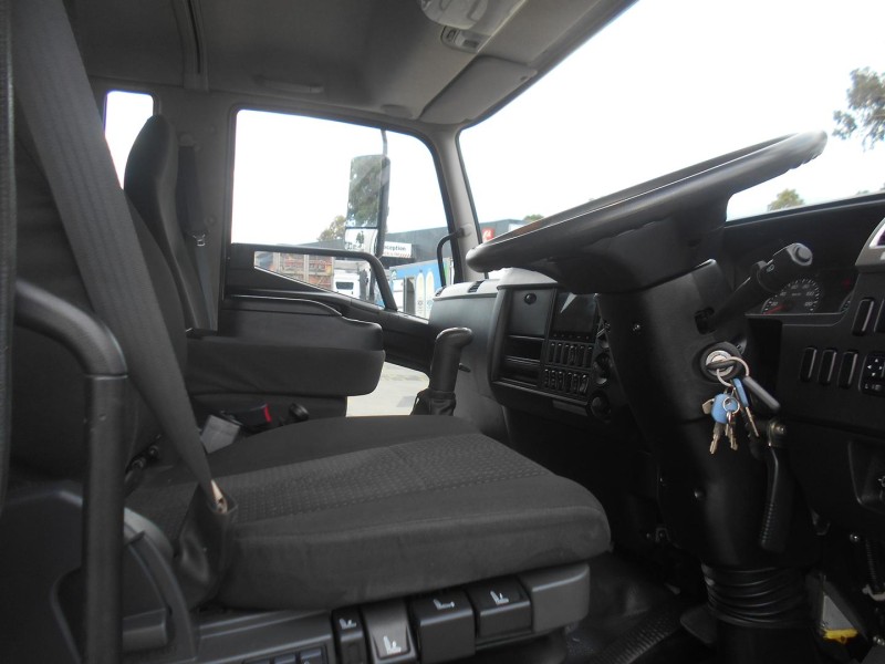 2021 Fuso Fighter 2427 14 PALLET CURTAINSIDER 