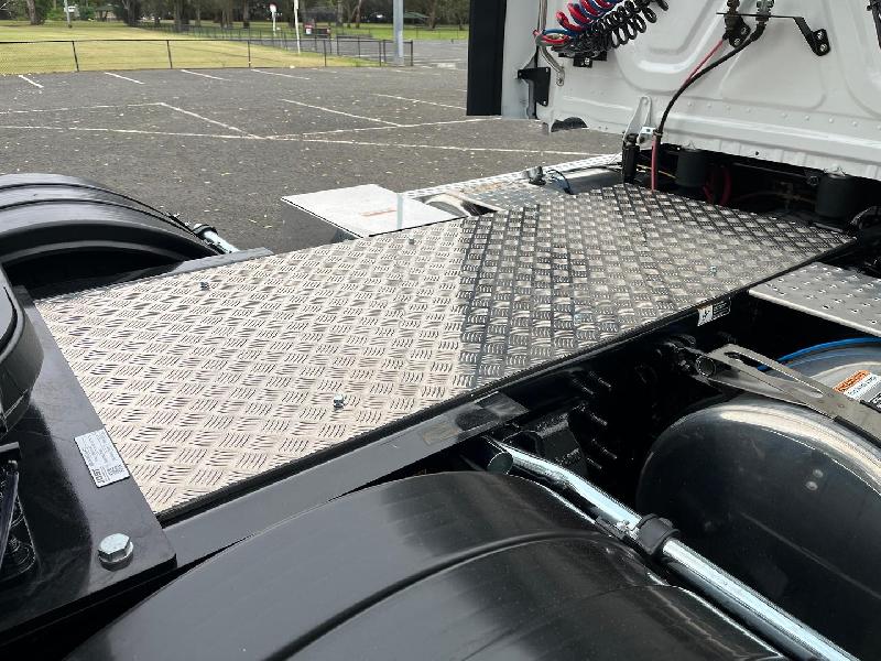 2023 Freightliner Cascadia 116 Need a truck asap we have one ready to go 