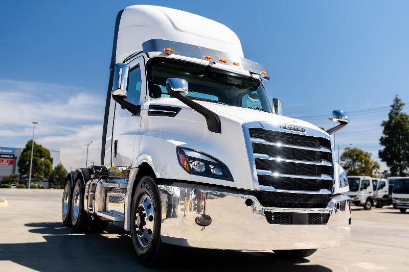 2024 Freightliner Cascadia 126 