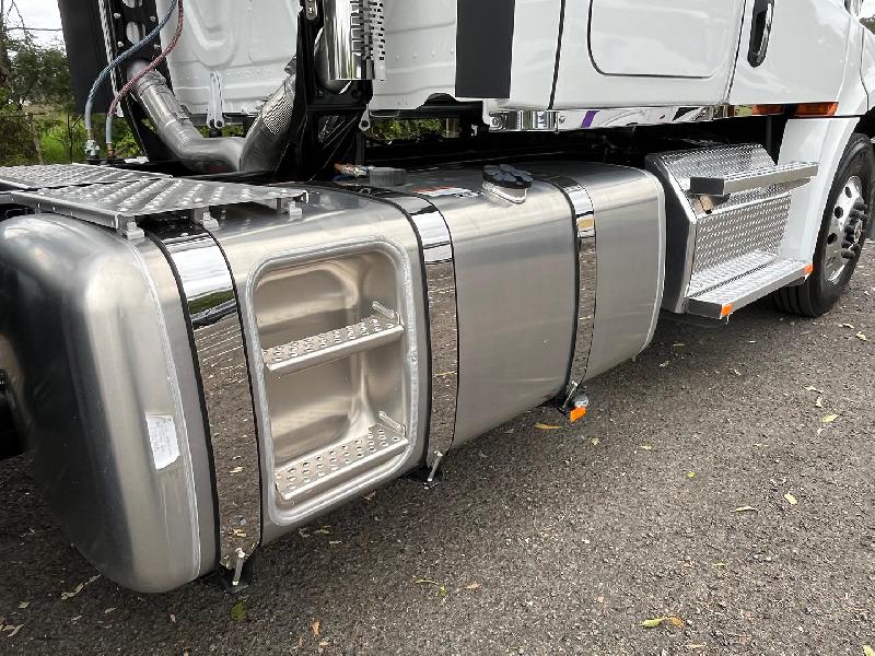 2025 Freightliner Cascadia 126 