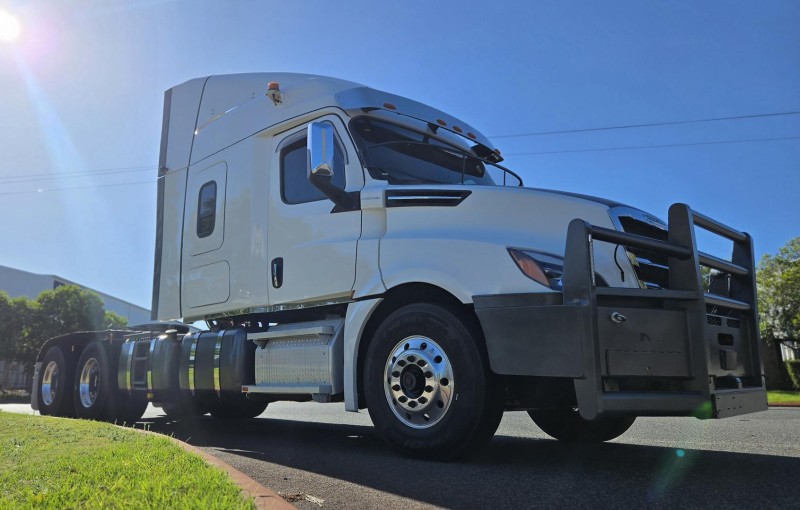 2021 Freightliner Cascadia AS HIGHROOF 6X4 PRIME MOVER 