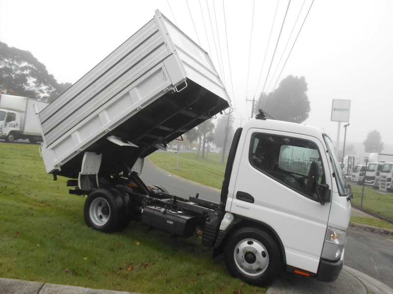 2023 Fuso Canter 615 2023 FUSO CANTER 615 FACTORY TIPPER 