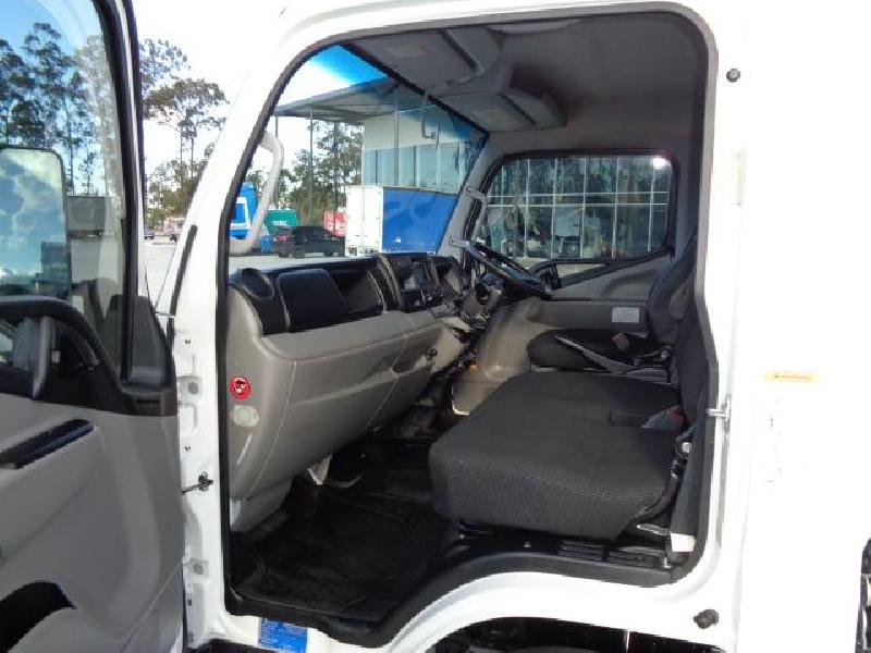 2018 Fuso Canter 815 