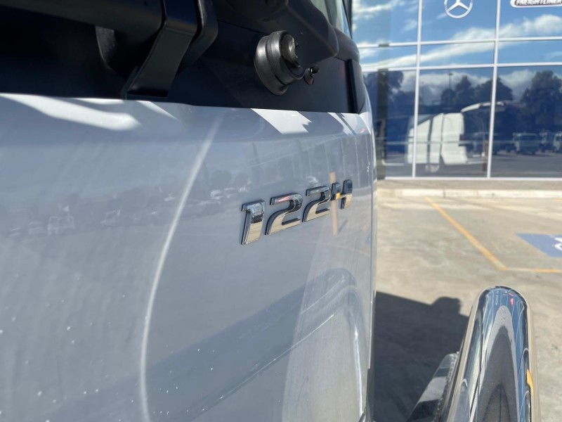 2024 Fuso Fighter 1224 LWB Auto with Tilt Slide Tray Fighter 