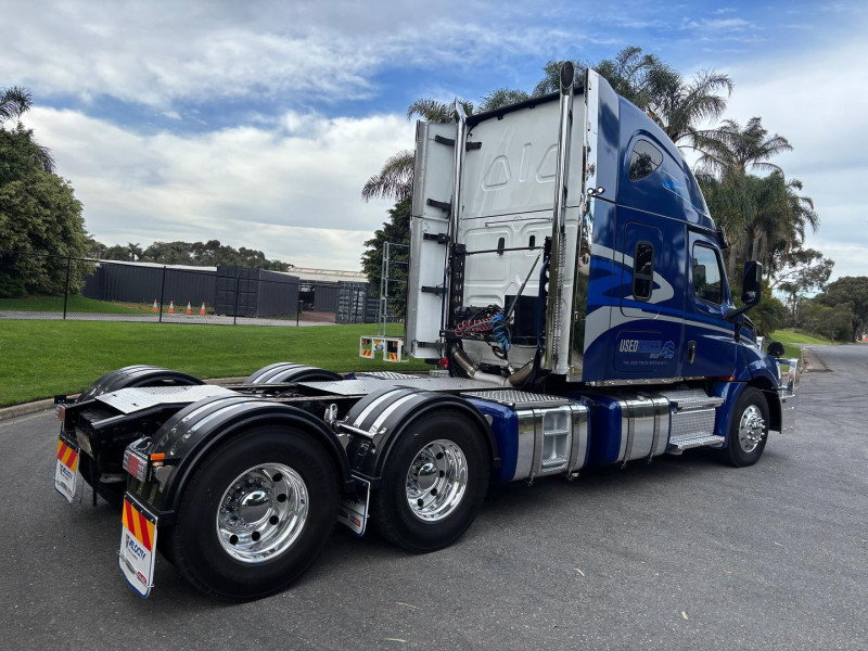 2022 Freightliner Cascadia 126 140 tne Road train prime mover 