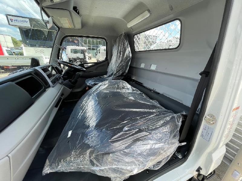 2023 Fuso Canter 515 