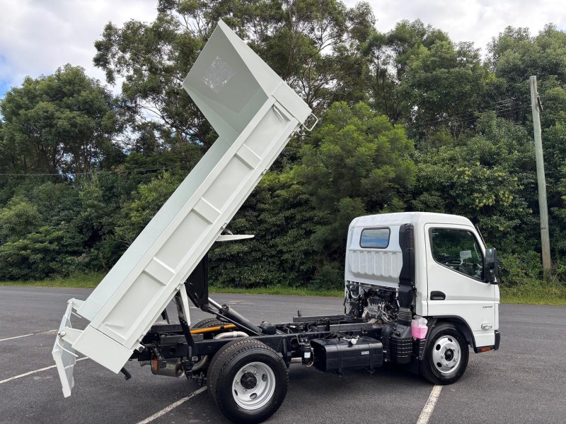 2025 Fuso Canter 615 Tipper 