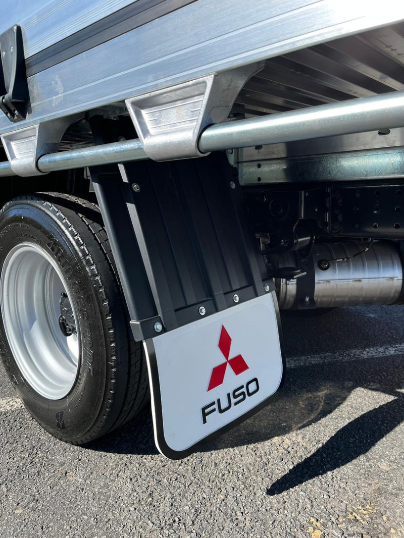 2026 Fuso Canter 515 Alloy Tray Ideal for Tight spots or Replace the Work Ute 