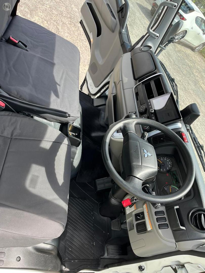 2024 Fuso Canter 515 Pantech ALLY PANTECH AND ROLLER DOOR 