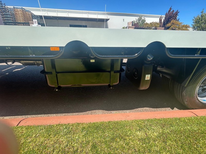 2025 Fuso Fighter 1224 Auto Traytop 