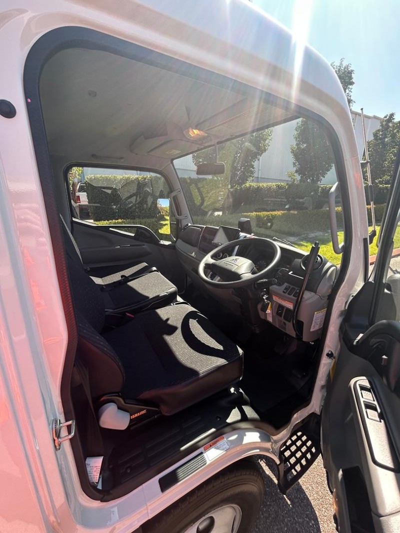 2025 Fuso Canter 615 Tipper Ex Demo 