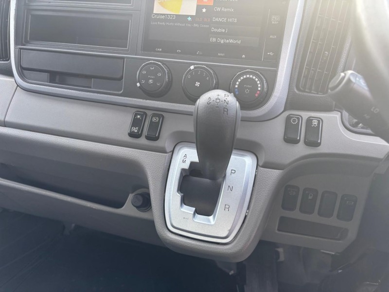 2021 Fuso Canter 515 Pantech with tailgate lifter 