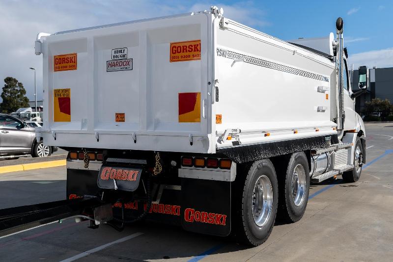 2023 Freightliner Cascadia 116 Tipper 