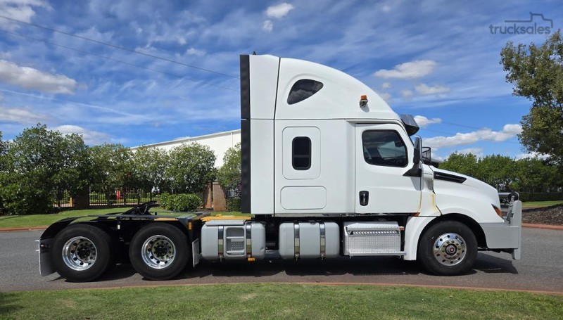 2022 Freightliner Cascadia 12 spd DETROIT DT12 AUTOMATED MANUAL TRANS 