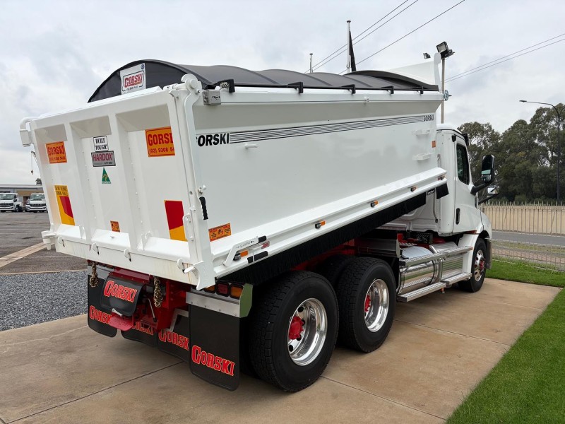 2024 Freightliner Cascadia Freightliner 116 Ridid Tipper Gorski Hardox Body 