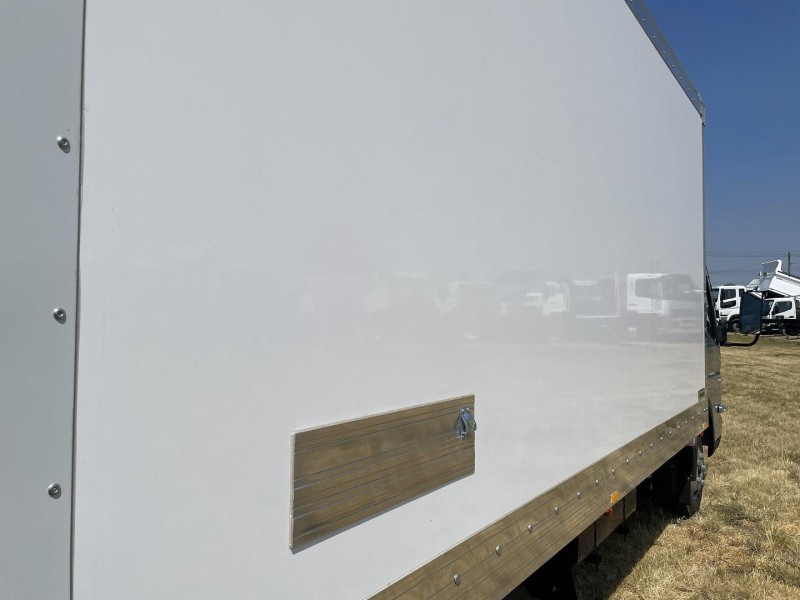 2025 Fuso Canter 515 Factory Metallic Silver 