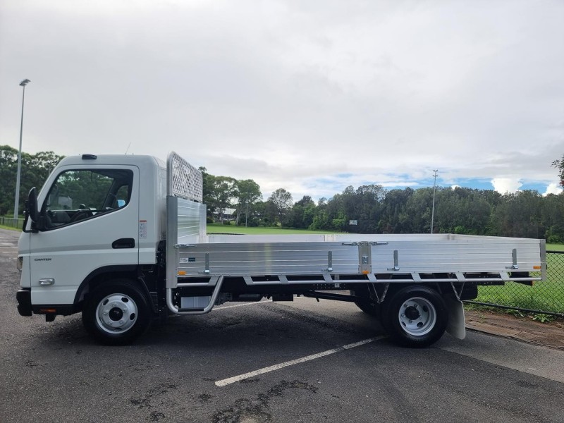 2025 Fuso Canter 615 Available on a Car or Truck Licence 