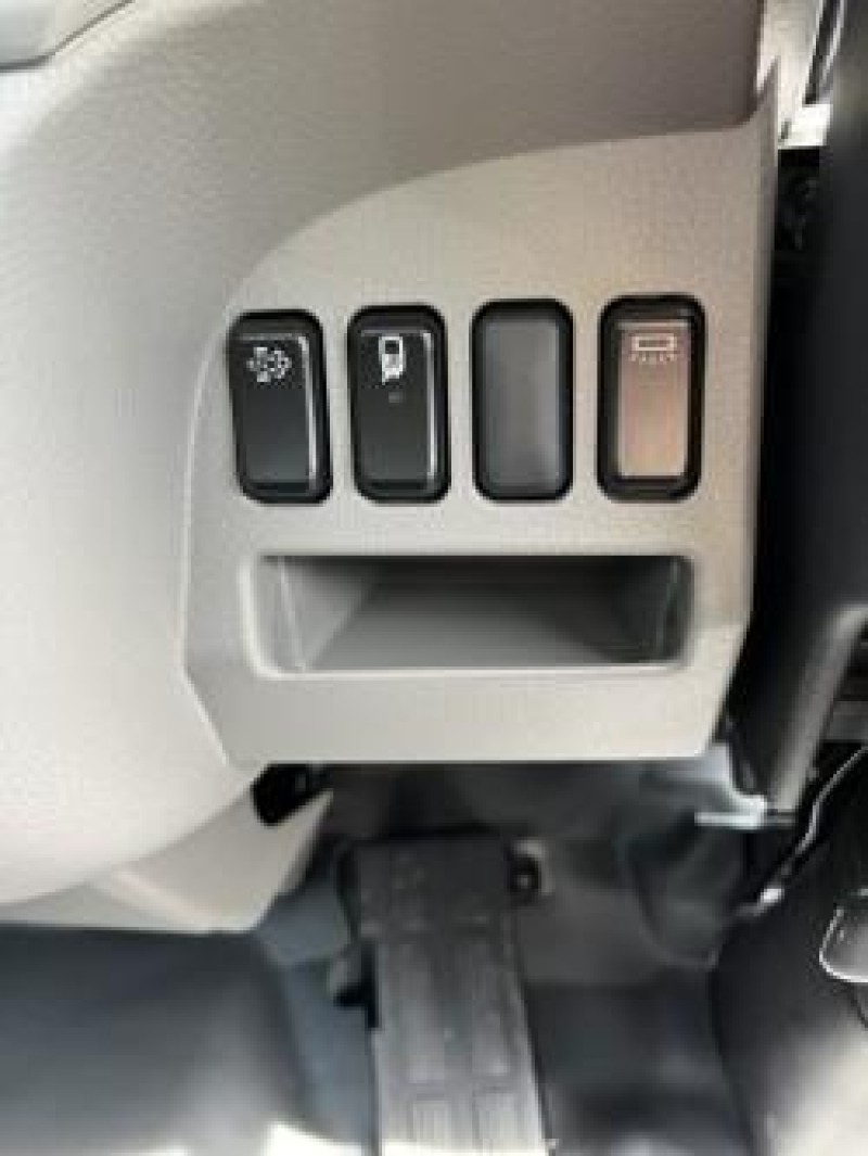 2025 Fuso Canter 815 