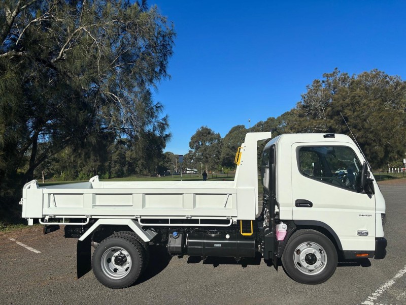 2026 Fuso Canter 815 Tipper 