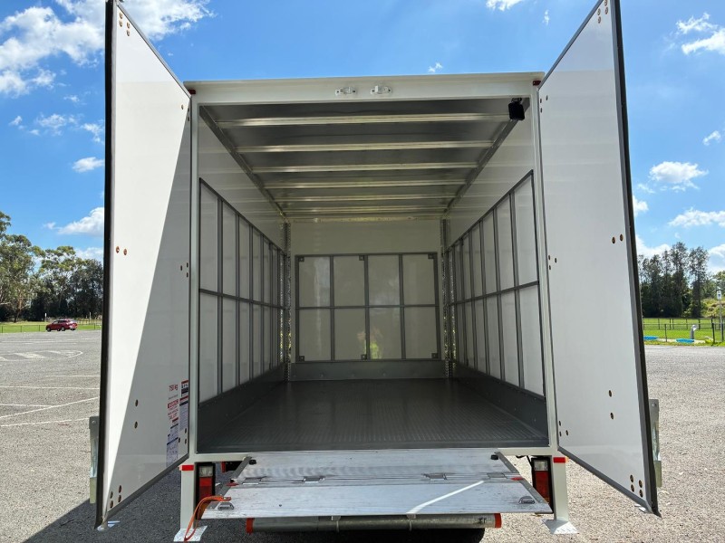 2025 Fuso Canter 615 Car or Light Truck Licence rating available 