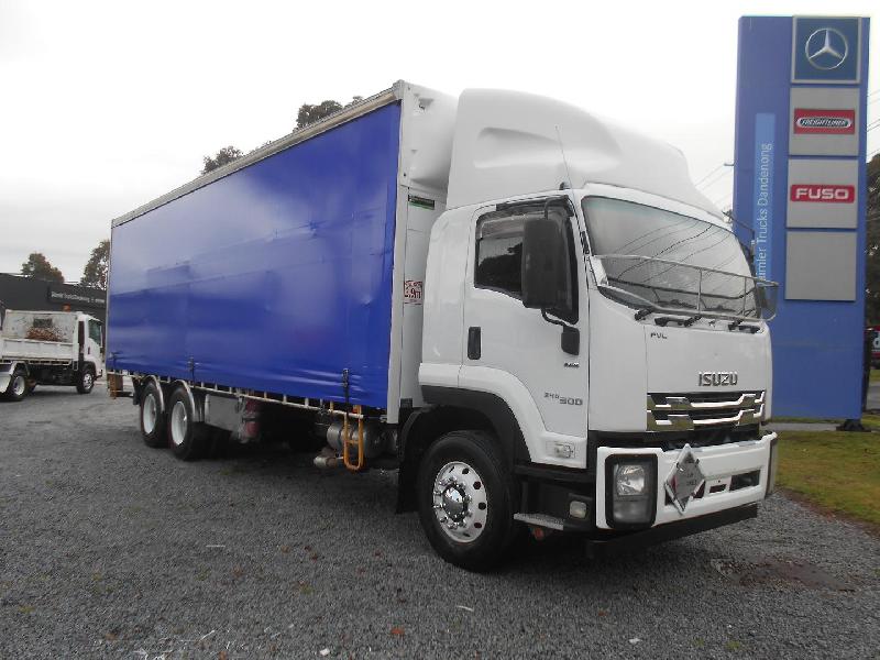 2017 Isuzu Fvl