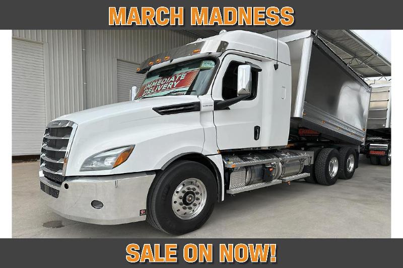 2023 Freightliner Cascadia 126 Tipper